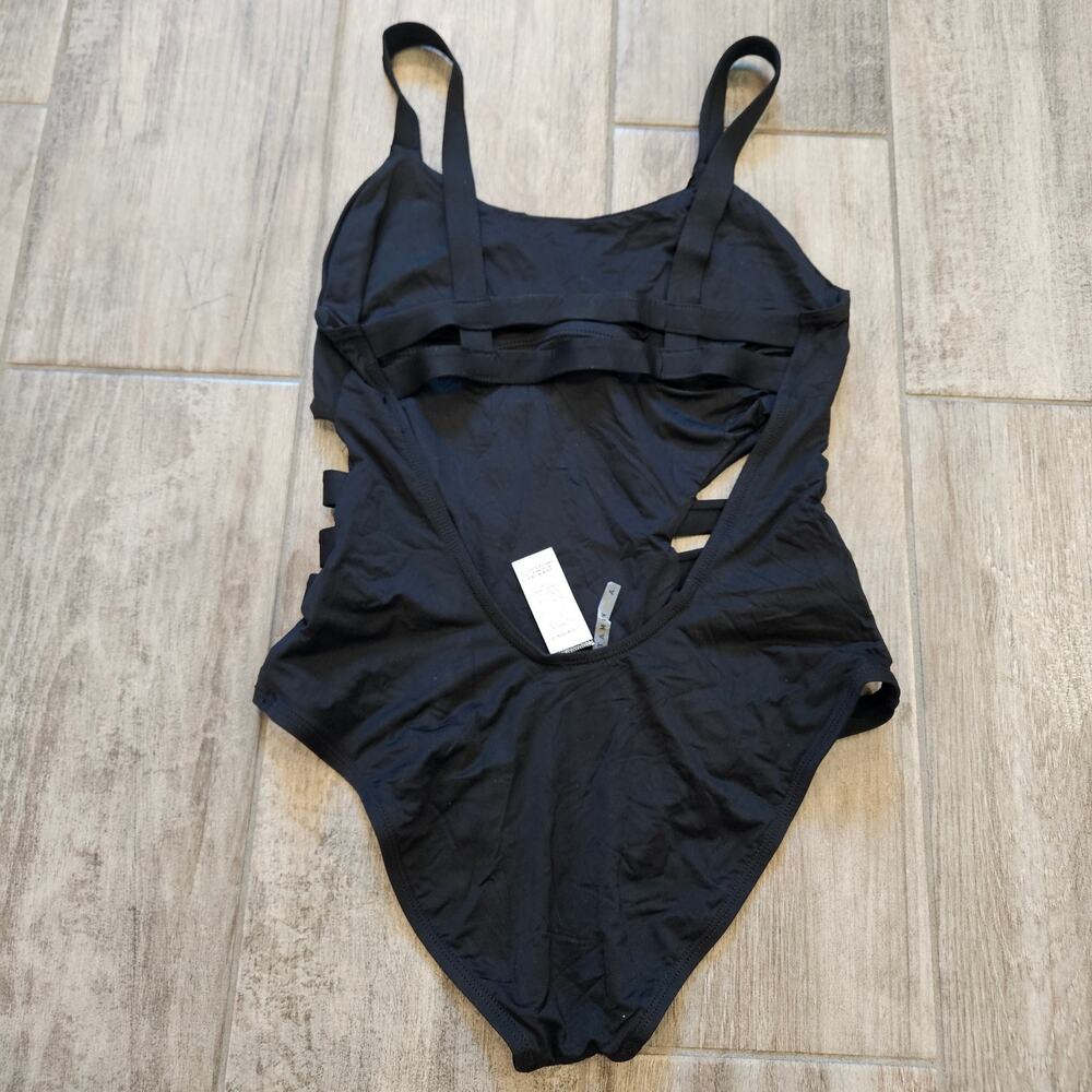Vitamin A One Piece Swimsuit Women’s L 10 Black Strappy Cutout Monokini Resort - Picture 5 of 9